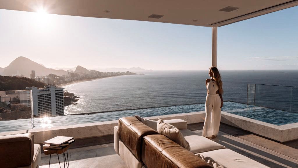 Ultra High Net Worth Imobiliária de Luxo